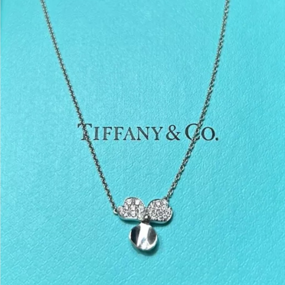 Tiffany&Co paper flower necklace